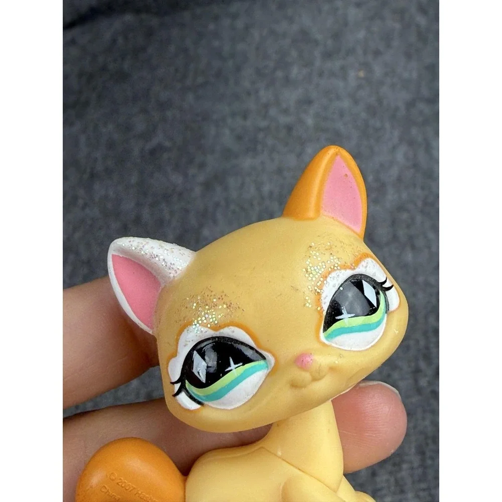 Littlest Pet Shop Beige Glitter Cat‎ #626 Figure Hasbro 2007 LPS Collectible